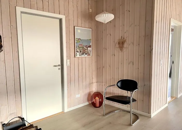 Ely - 300m From The Sea By Interhome 펜션 *