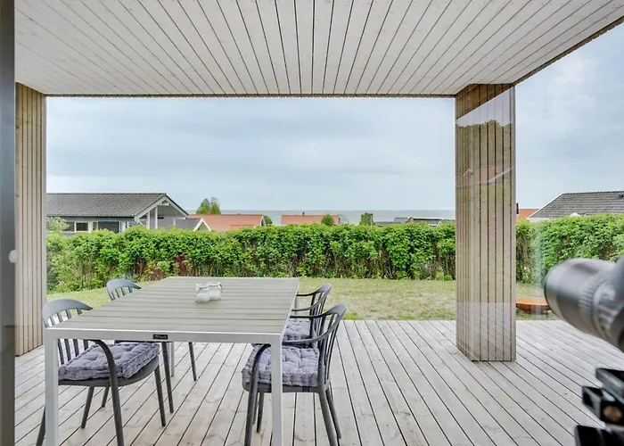 Ely - 300m From The Sea By Interhome 펜션 *