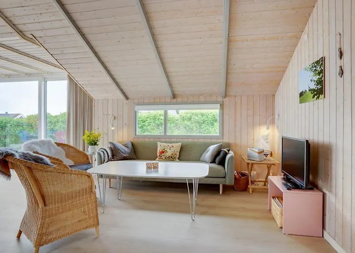 Ely - 300m From The Sea By Interhome * Sjolund